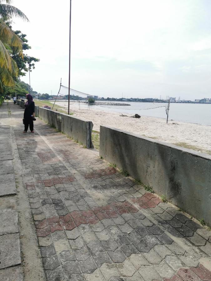 View Private *