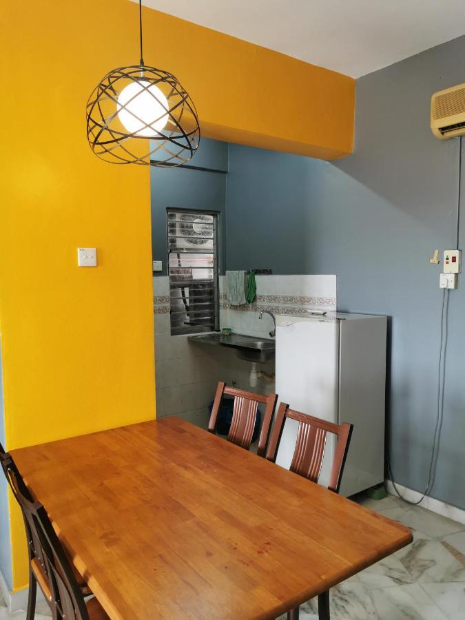 View Private Apartment *